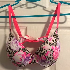 PINK VS Wear Everywhere Push-up